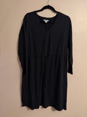 Old Navy Black Long-Sleeve V-Neck Drawstring Dress